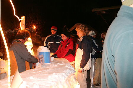 Skireisen mit hoefer sport und reisen am Forellenhof an die Gerlitzen Alpe in Österreich. Schneebar