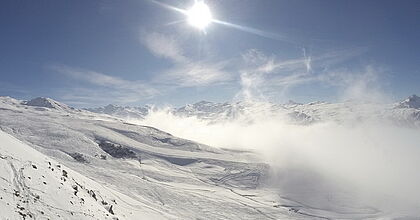 Skireise Frankreich Trois Vallees Le Bettaix. Bergpanorama
