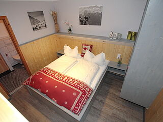 Die Skireise nach Trois Vallées in Frankreich im 2-3er-Zimmer Nr. 9 im Chalet Orchis Haut.