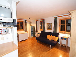 3-Zimmer Nr. 1a in der Pension Grünbacher. Skireise zum Kronplatz in Südtirol in italien mit hoefer sport und reisen.