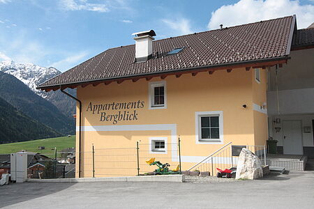 Unterkunft Bergblick in Österreich im Grossglockner Resort mit Hoefer Sport und Reisen.
