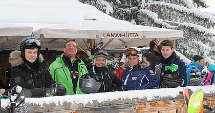 Skireise mit hoefer sport und reisen in Gaschurn im Skigebiet Silvretta Montafon in Österreich.