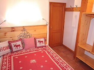 Die Skireise nach Trois Vallées in Frankreich. 2er-Zimmer Nr. 4 im Ferienclub Tros Vallées.