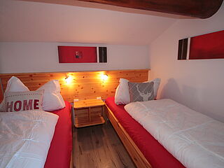 Die Skireise nach Trois Vallées in Frankreich im 2er-Zimmer Nr. 3 im Chalet Orchis Haut.