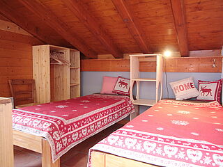 Die Skireise nach Trois Vallées in Frankreich. 2er-Zimmer Nr. 7 im Ferienclub Tros Vallées.