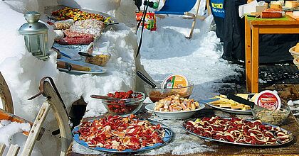 Mit Hoefer Skireisen Top Schnee und leckeres Essen in den Alpen geniessen