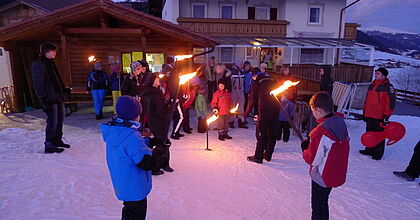 Skireise über Silvester mit hoefer sport und reisen nach Meransen in das Eisacktal in Italien. Nachtwanderung 