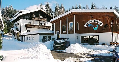 Silvesterreisen mit hoefer sport und reisen am Forellenhof an die Gerlitzen Alpe in Österreich. Forellenhof