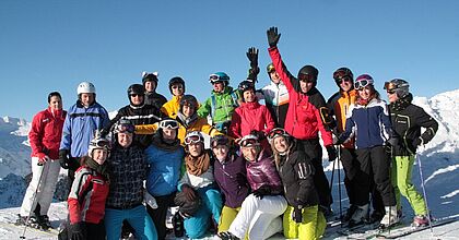 Hoefer Skireisen Gruppenfoto auf einer Familien Skireise