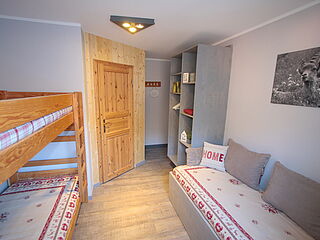 Die Skireise nach Trois Vallées in Frankreich im 3er-Zimmer Nr. 8 im Chalet Orchis Haut.