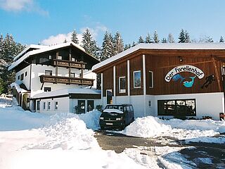 Skireisen mit hoefer sport und reisen am Forellenhof an die Gerlitzen Alpe in Österreich. Unterkunft von aussen