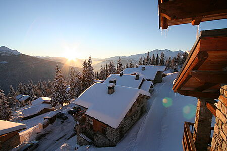 Dargestellt ist eine Winterlandschaft auf der Skireise La Rosiere in dem Chalet le Crystal.