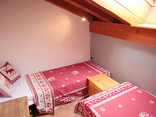 Die Skireise nach Trois Vallées in Frankreich. 2er-Zimmer Nr. 10 im Ferienclub Tros Vallées.